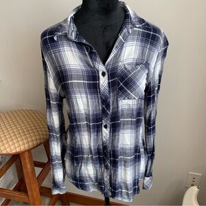 Lightweight Plaid Button Down Shirt - Blue and White